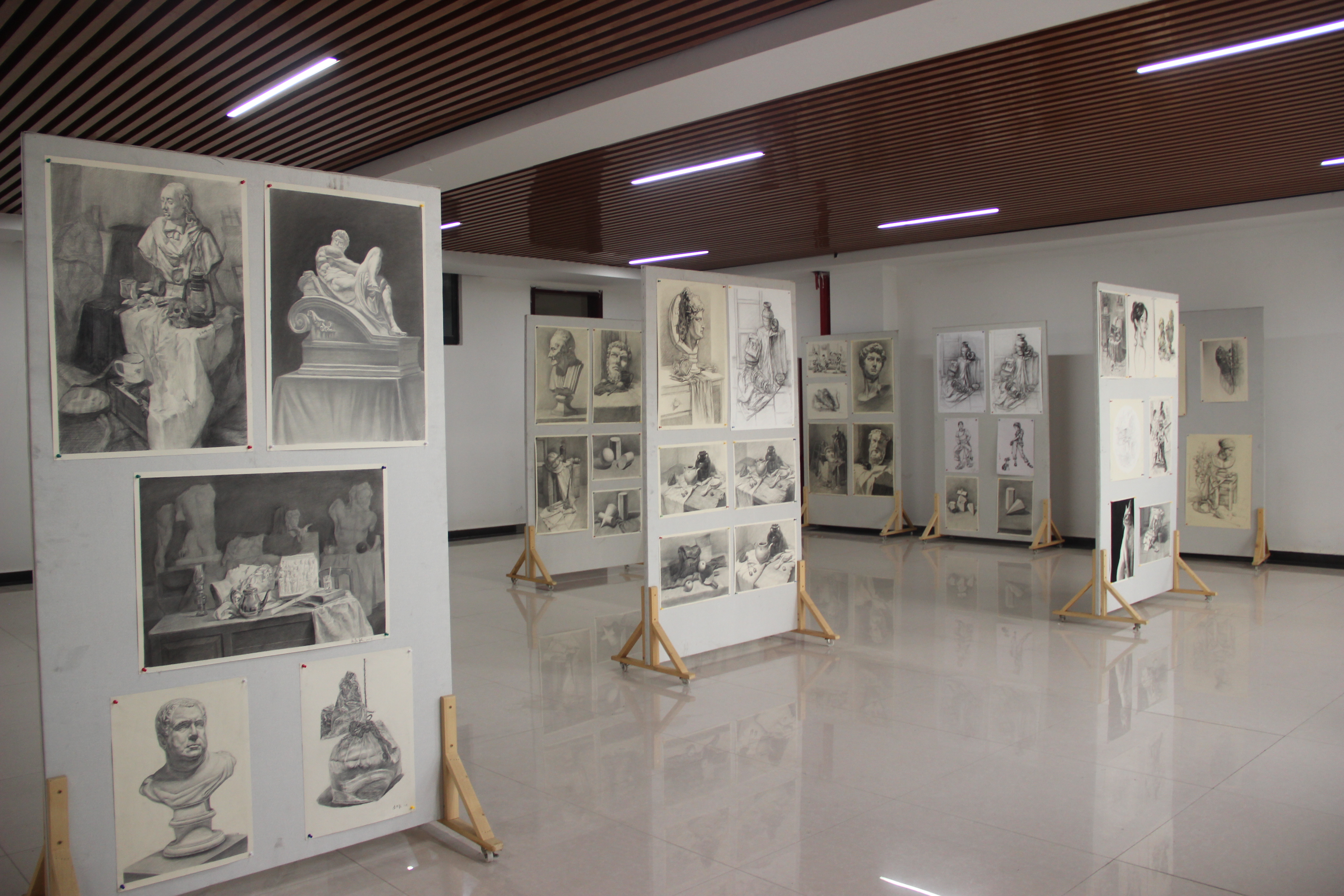 ABUIABACGAAgwJvdsAYol5morwQwgBs4gBI